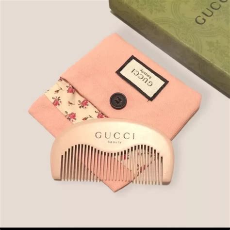 gucci beauty pochette & comb set|Gucci pochette vintage.